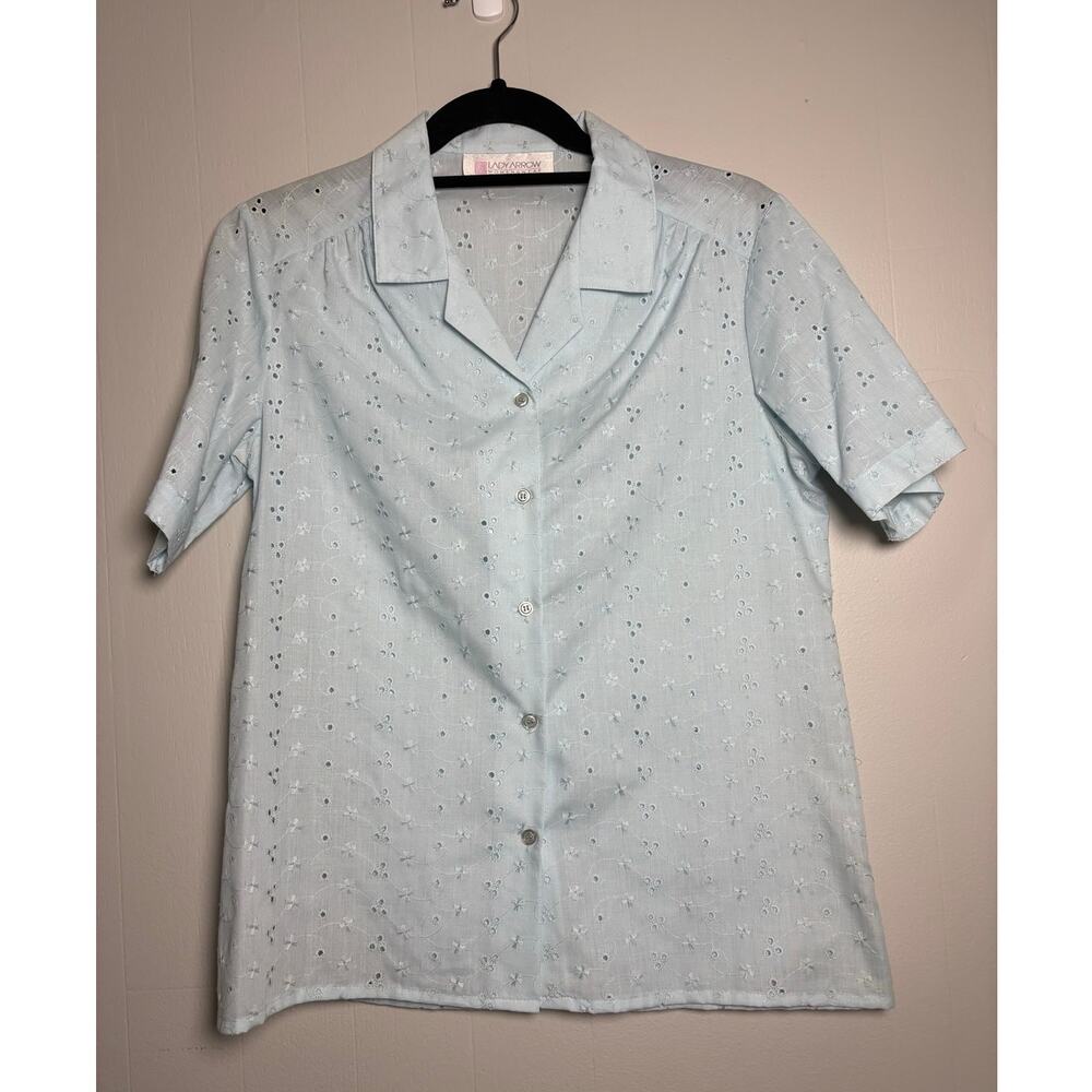 Lady Arrow Womenswear Vintage Short Sleeve Lightweight Floral Eyelet Blouse